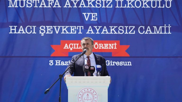 Bakan Tekin, Giresun’da Toplu Açılış Törenine Katıldı
