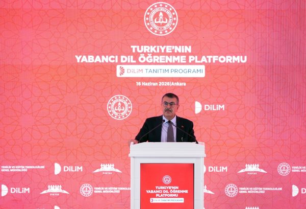 Bakan Tekin, Türkiye’nin Yabancı Dil Öğrenme Platformu “Dilim “in Tanıtım Programı’na Katıldı