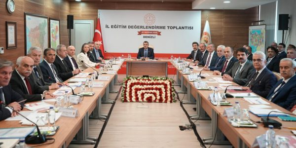 Bakan Tekin, Denizli’de İl Eğitim Değerlendirme Toplantısına Katıldı