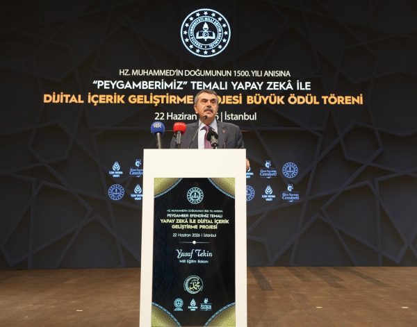Bakan Tekin, ” ‘Peygamberimiz’ Temalı Yapay Zekâ ile Dijital İçerik Geliştirme Projesi “nin Ödül Törenine Katıldı