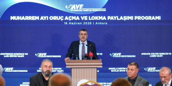 Bakan Tekin,”Muharrem Ayı Oruç Açma ve Lokma Paylaşımı” Programına Katıldı