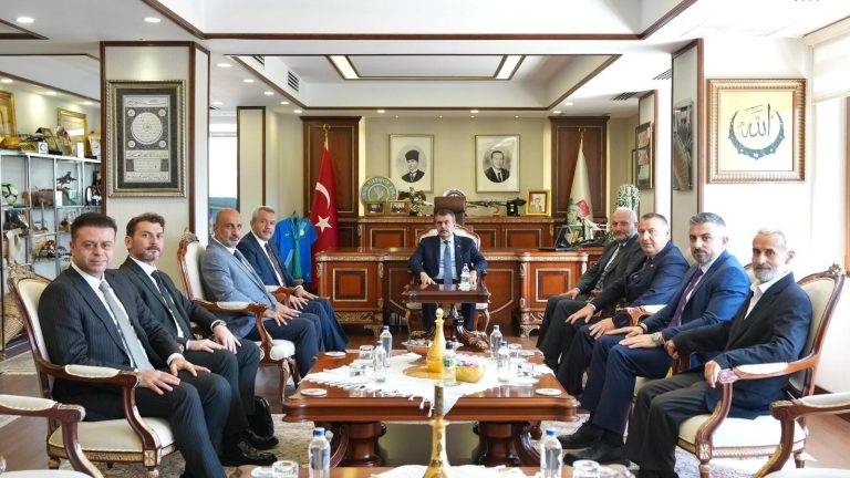 Millî Eğitim Bakanı Tekin, Rize’de Ziyaretlerde Bulundu