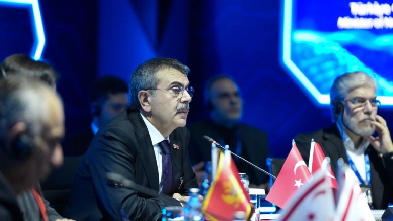 Eğitim Diplomasisinin Kalbi, Türkiye’de Attı