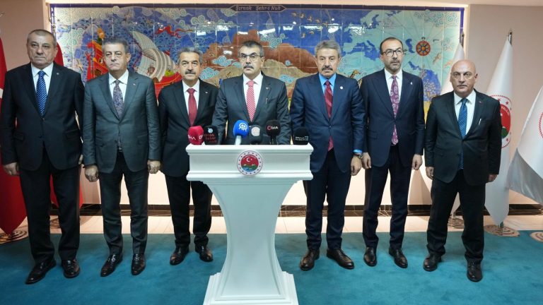 Millî Eğitim Bakanı Yusuf Tekin, Şırnak’ta “İl Eğitim Değerlendirme Toplantısı”na Katıldı