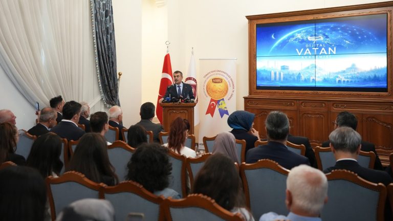 Dijital Vatan Akademisi, Bakan Tekin’in İlk Dersiyle Başladı