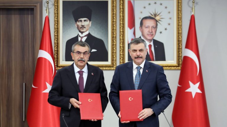 Çocukların Eğitim Süreçlerinde Güvenliklerine Yönelik İş Birliği Protokolü İmzalandı