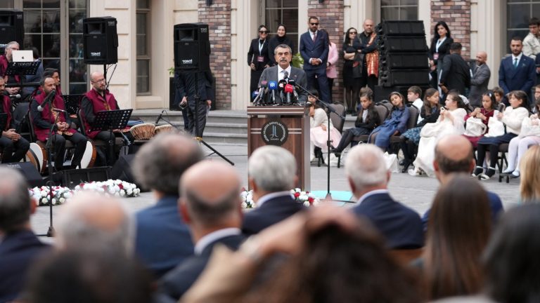 Bakan Tekin, Ankara Müzik ve Güzel Sanatlar Üniversitesinin Akademik Yıl Açılışı’na Katıldı